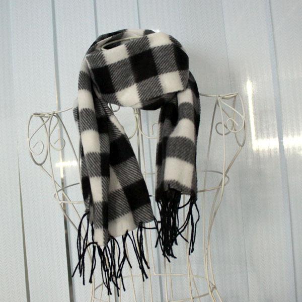 The Casual White&Black Plaids Warm Wool Scarf